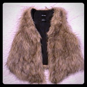 Fur vest